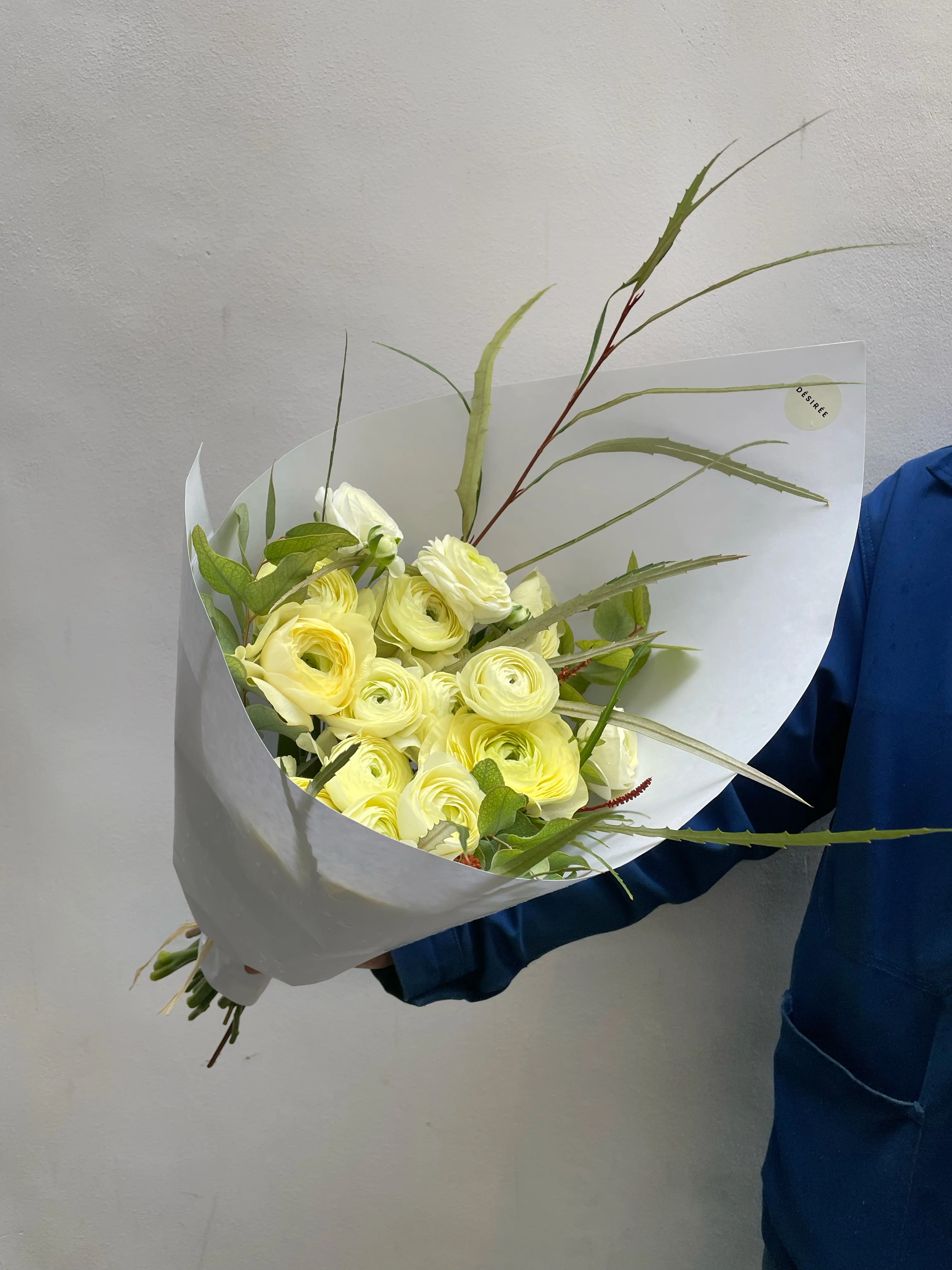 Belle brassée de renoncules - Image 4