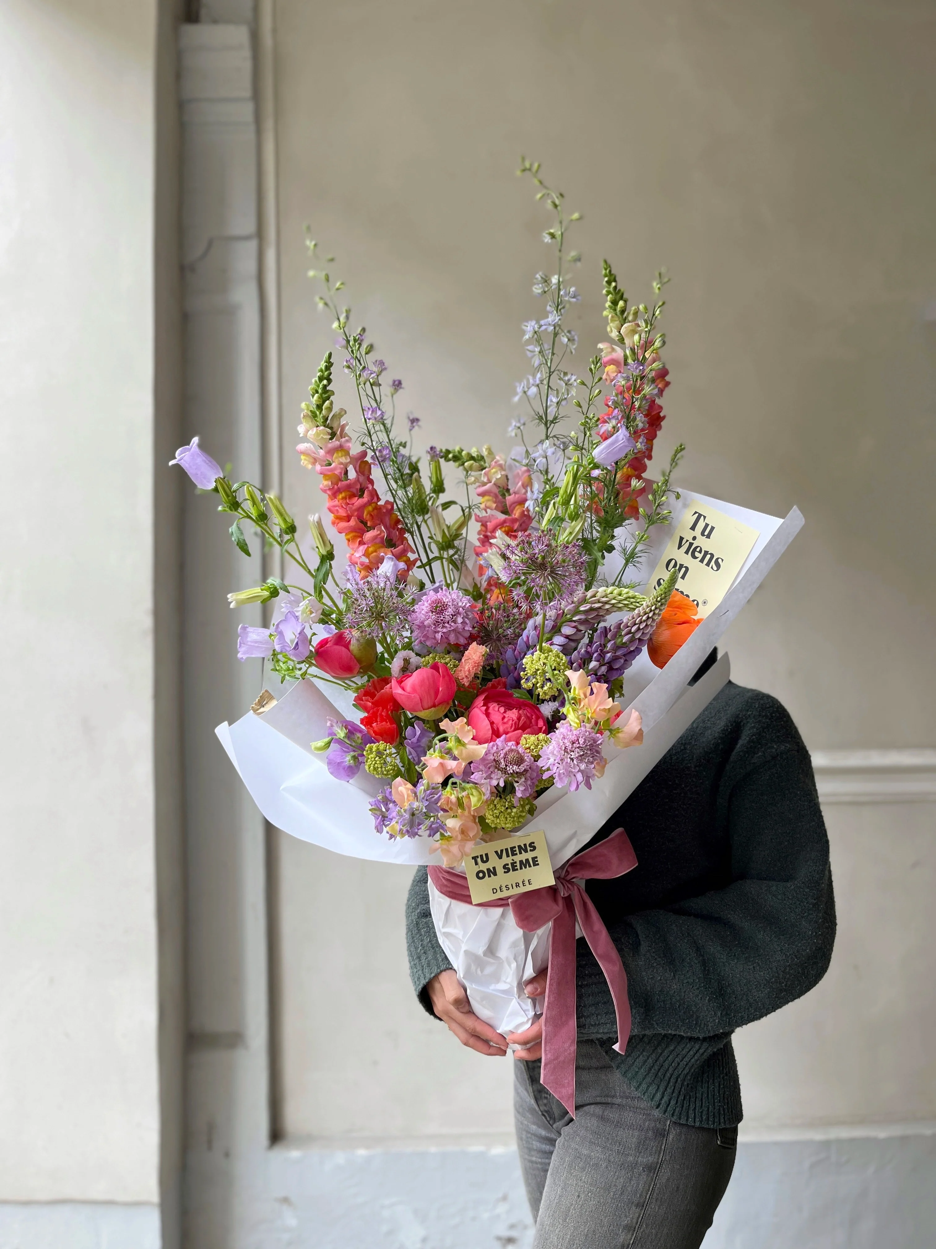 Ensemble bouquet de saison + vase artisanal haut - Image 3